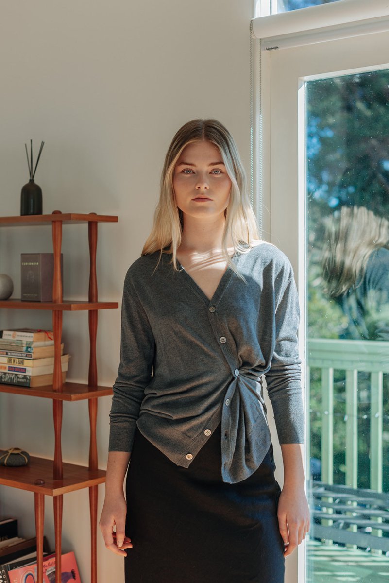 Silk Cashmere Asymmetrical Cardigan - Esse - S - Black -