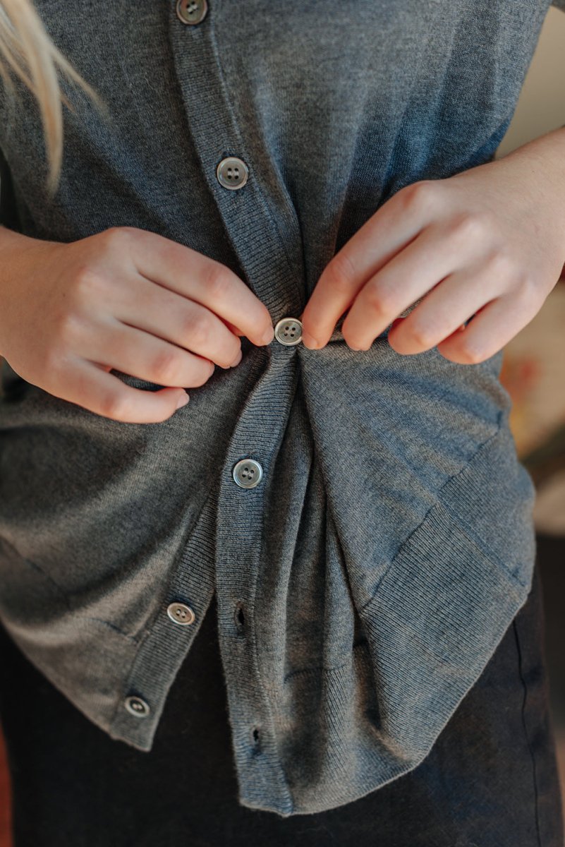 Silk Cashmere Asymmetrical Cardigan - Esse - S - Black -