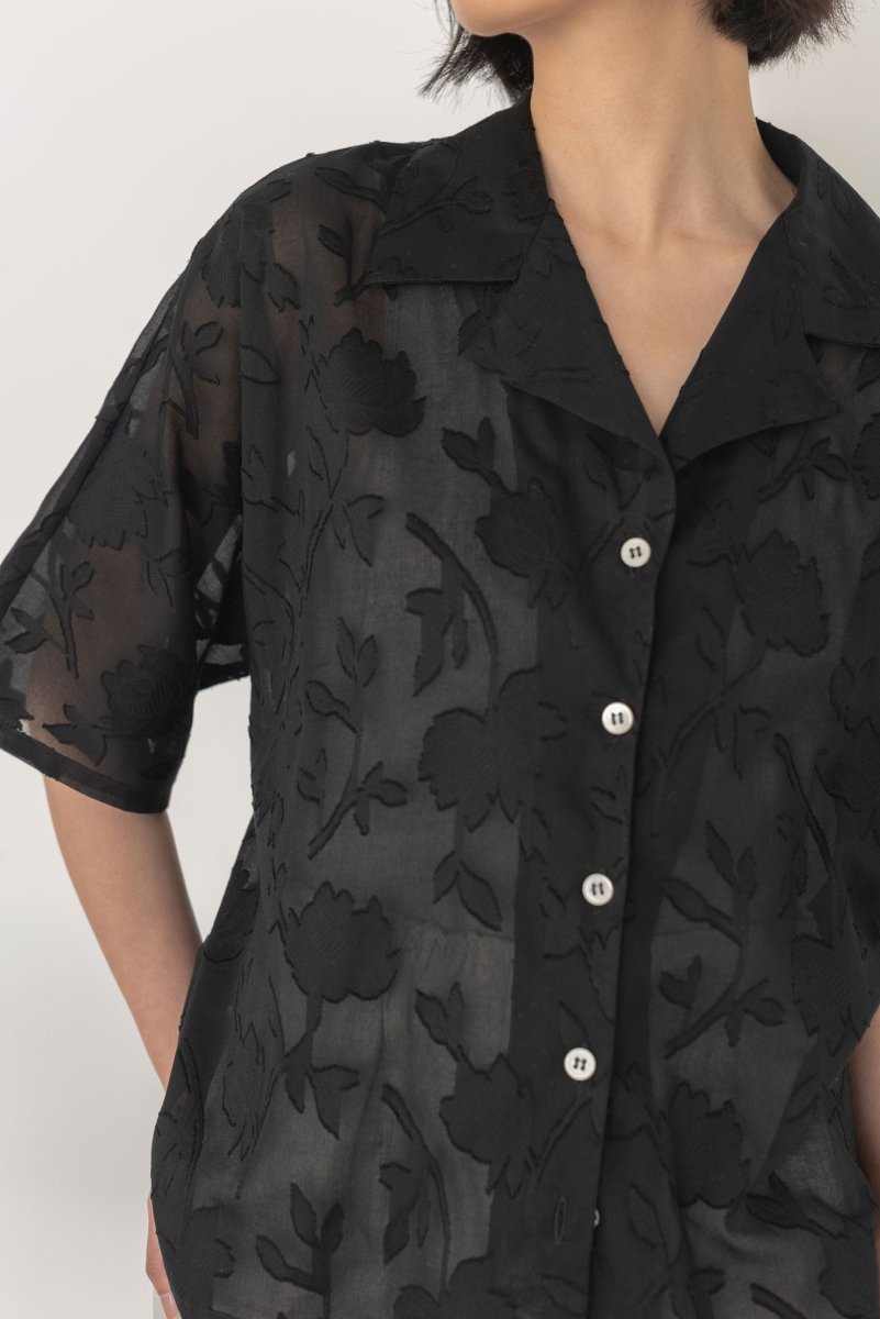 Wide Lapel Shirt in Floral Appliqué - Esse - Mint - XXS -