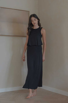 Cloud Pencil Skirt in Black - Esse-XXS--