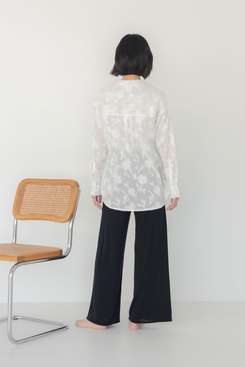 Cocoon Shirt in Floral Appliqué in White - Esse - XS - 