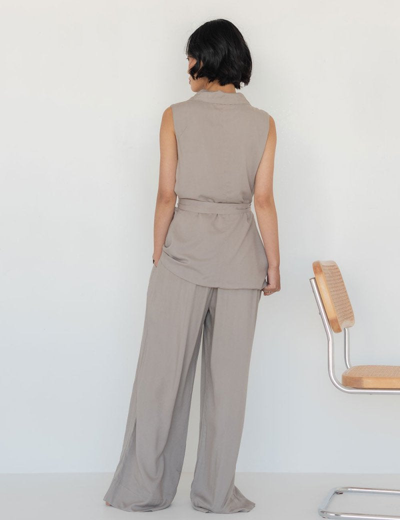 Elongate Elastic Pants in Taupe - Esse - XS - Regular - 