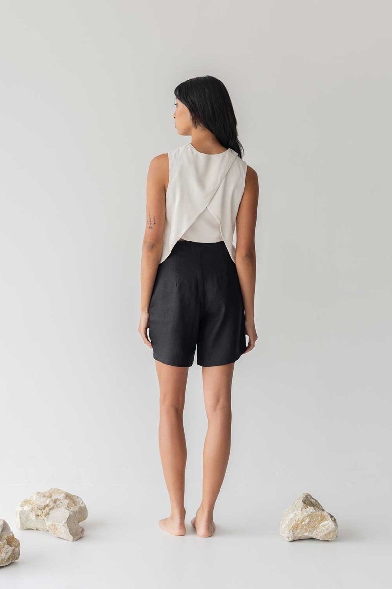 High-waist Linen Shorts with Origami Belt - Esse-Black-XXS-None/ Option 1