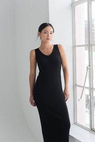 Knit Bateau Neckline Dress in Black