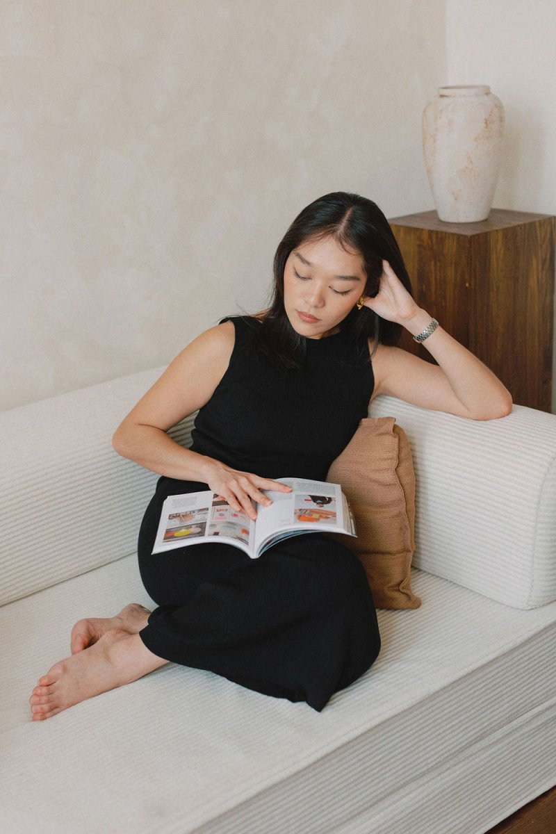 Knit Bateau Neckline Dress in Black - Esse - XS - 