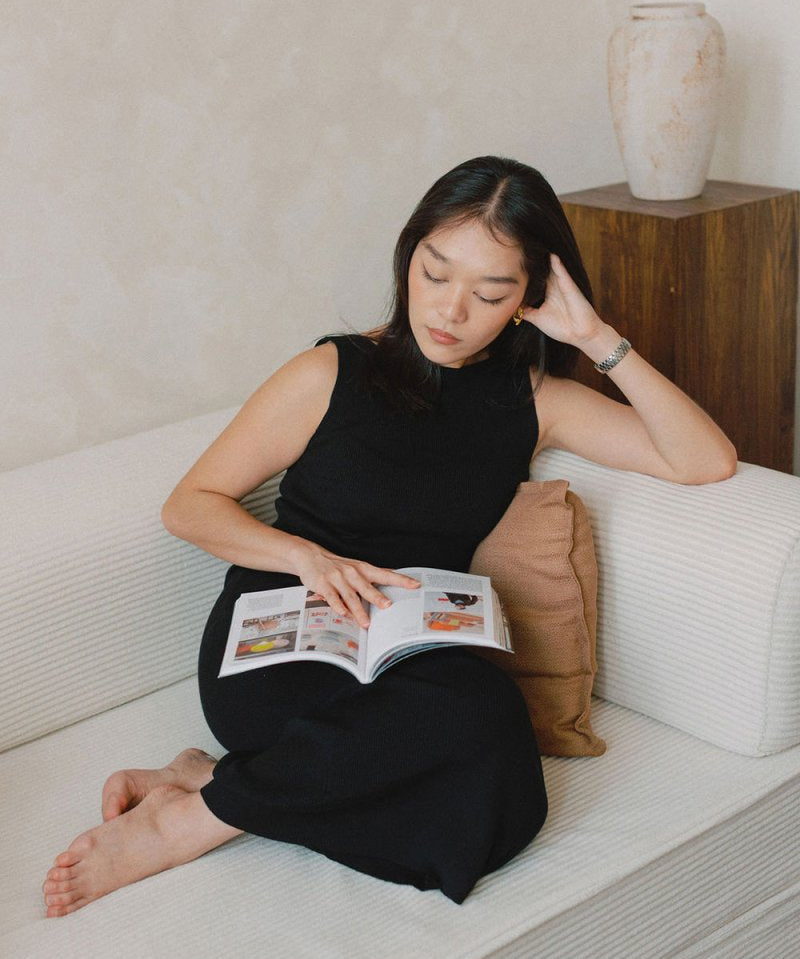 Knit Bateau Neckline Dress in Black - Esse - XS - 