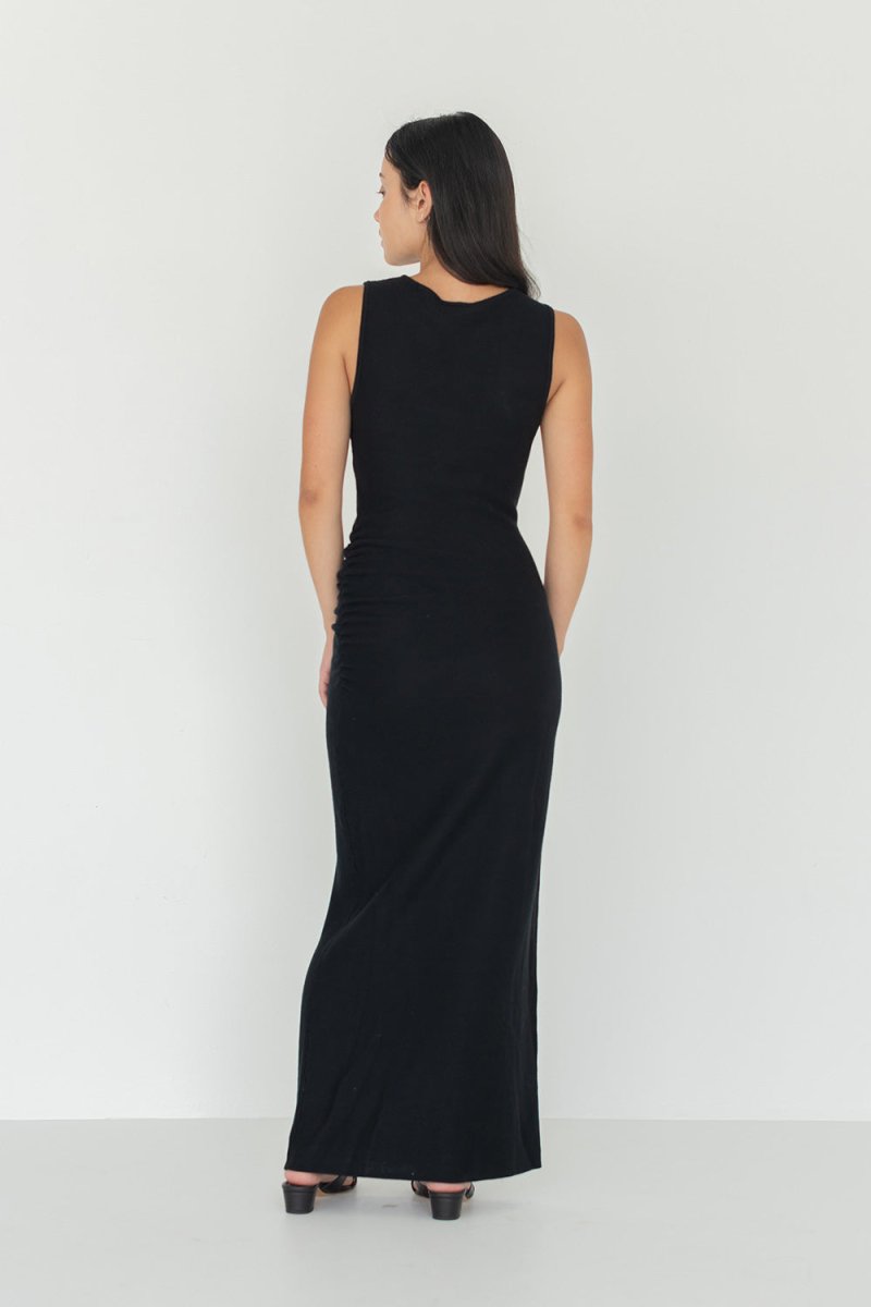 Knit Maxi Dress with Asymmetrical Keyhole - Esse - Black - S - 