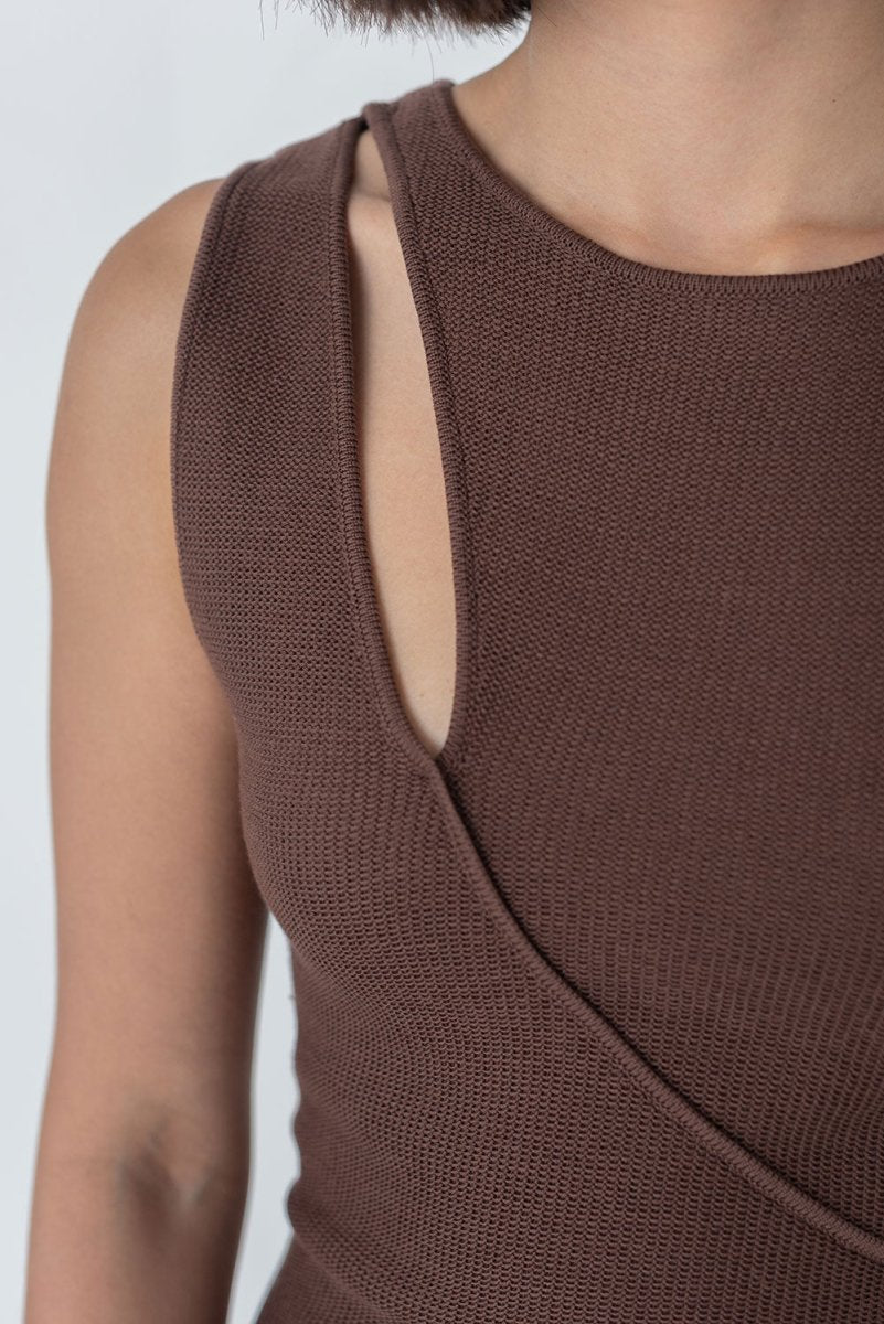 Knit Maxi Dress with Asymmetrical Keyhole - Esse - Mocha - S - 