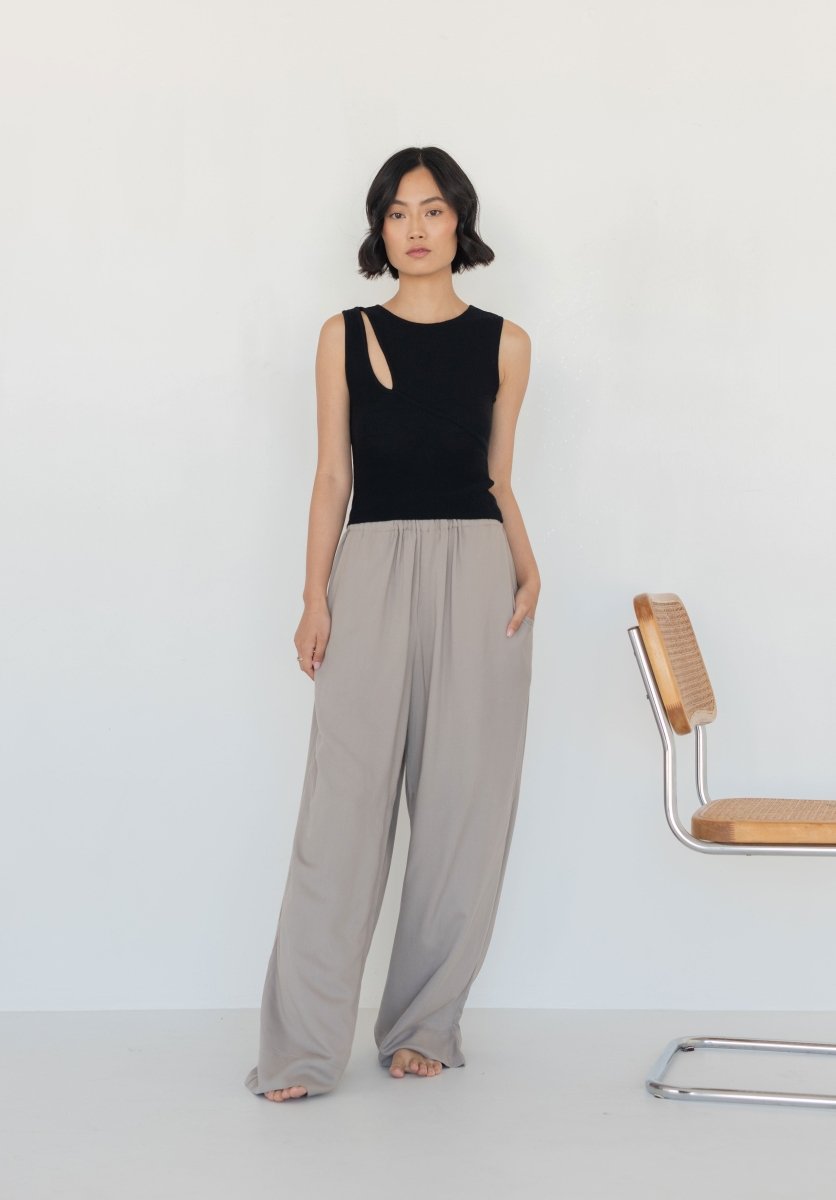 Knit Top with Asymmetrical Keyhole - Esse - Black - S - 