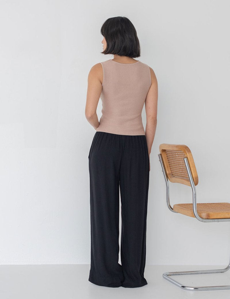 Knit Top with Asymmetrical Keyhole - Esse - Mocha - S - 