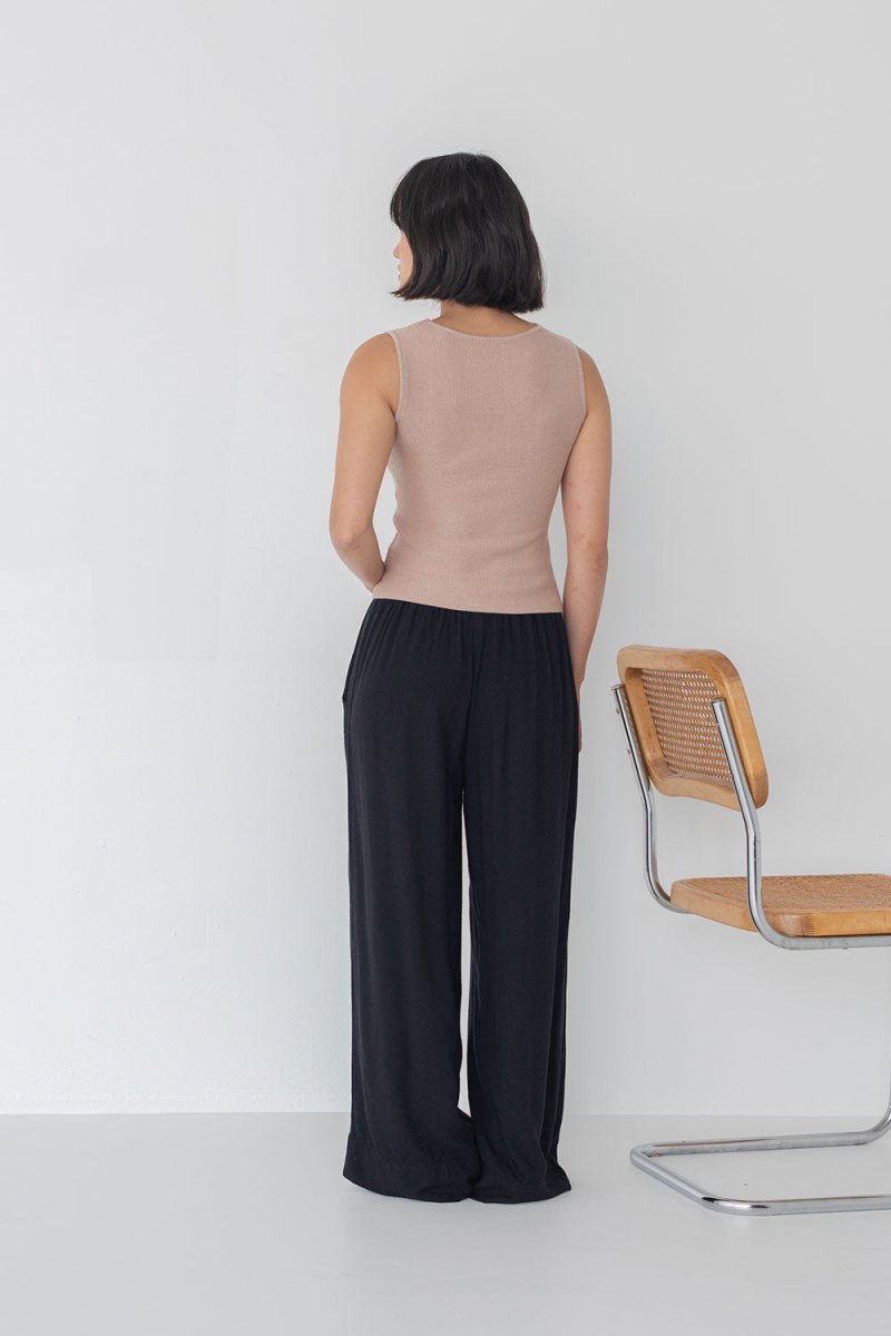 Knit Top with Asymmetrical Keyhole - Esse - Mocha - S - 