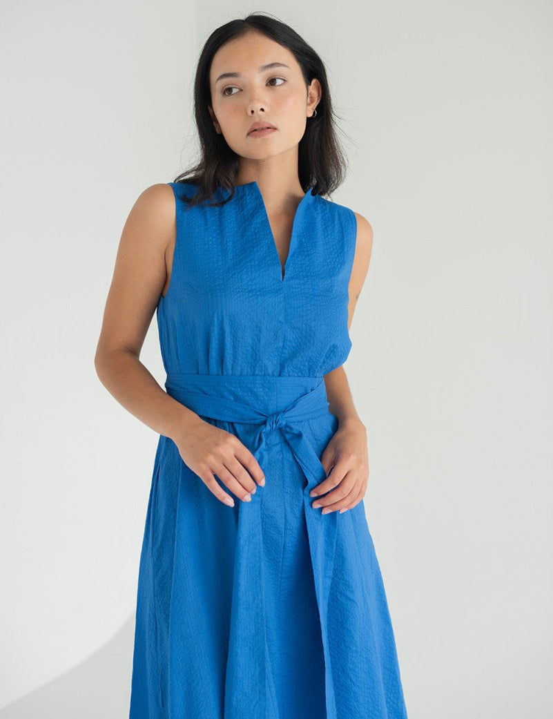 Seersucker Cotton Maxi Dress in Electric Blue - Esse - XXS - 