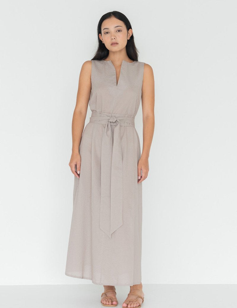 Seersucker Cotton Maxi Dress in Warm Sand - Esse - XXS - 