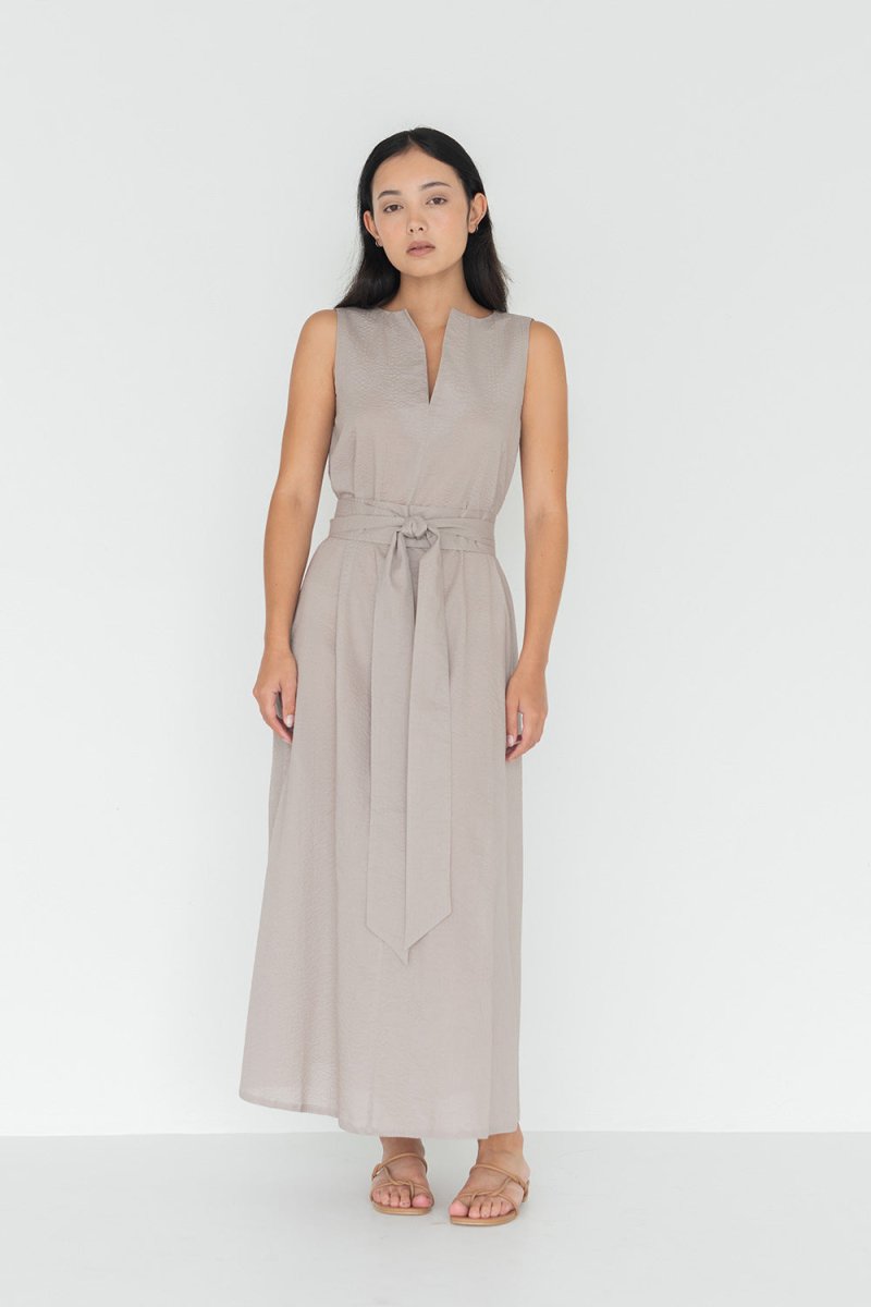 Seersucker Cotton Maxi Dress in Warm Sand - Esse - XXS - 