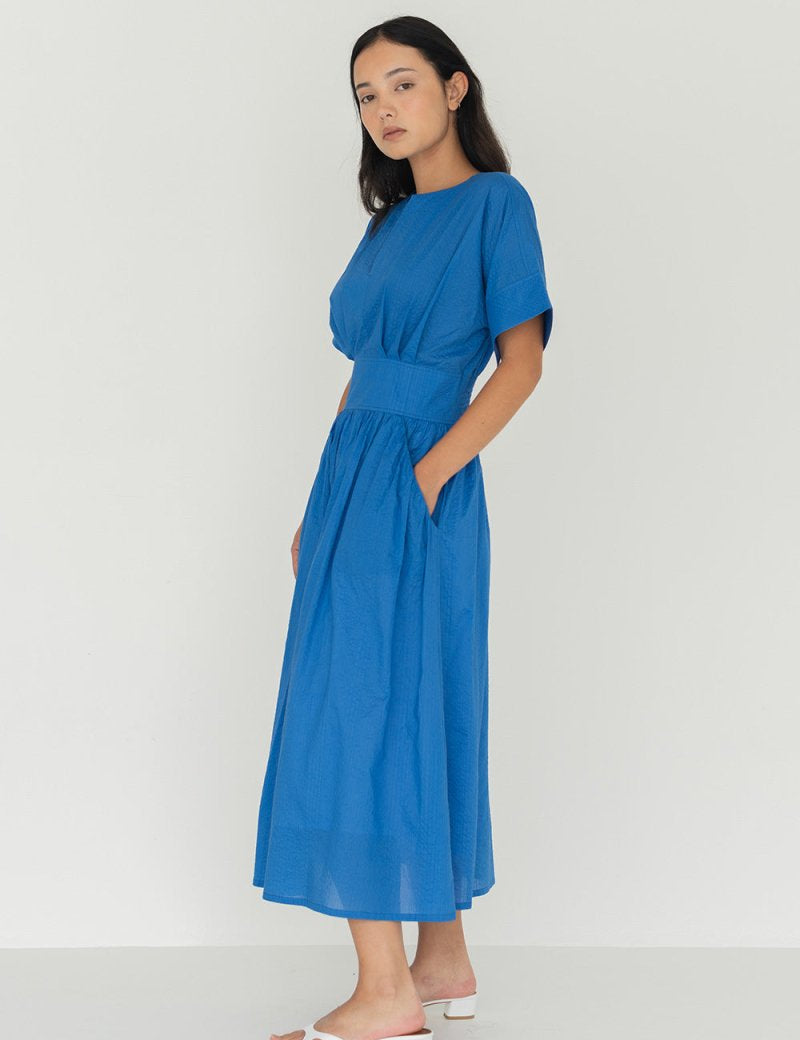 Seersucker Sleeved Maxi Dress in Electric Blue - Esse - XXS - 