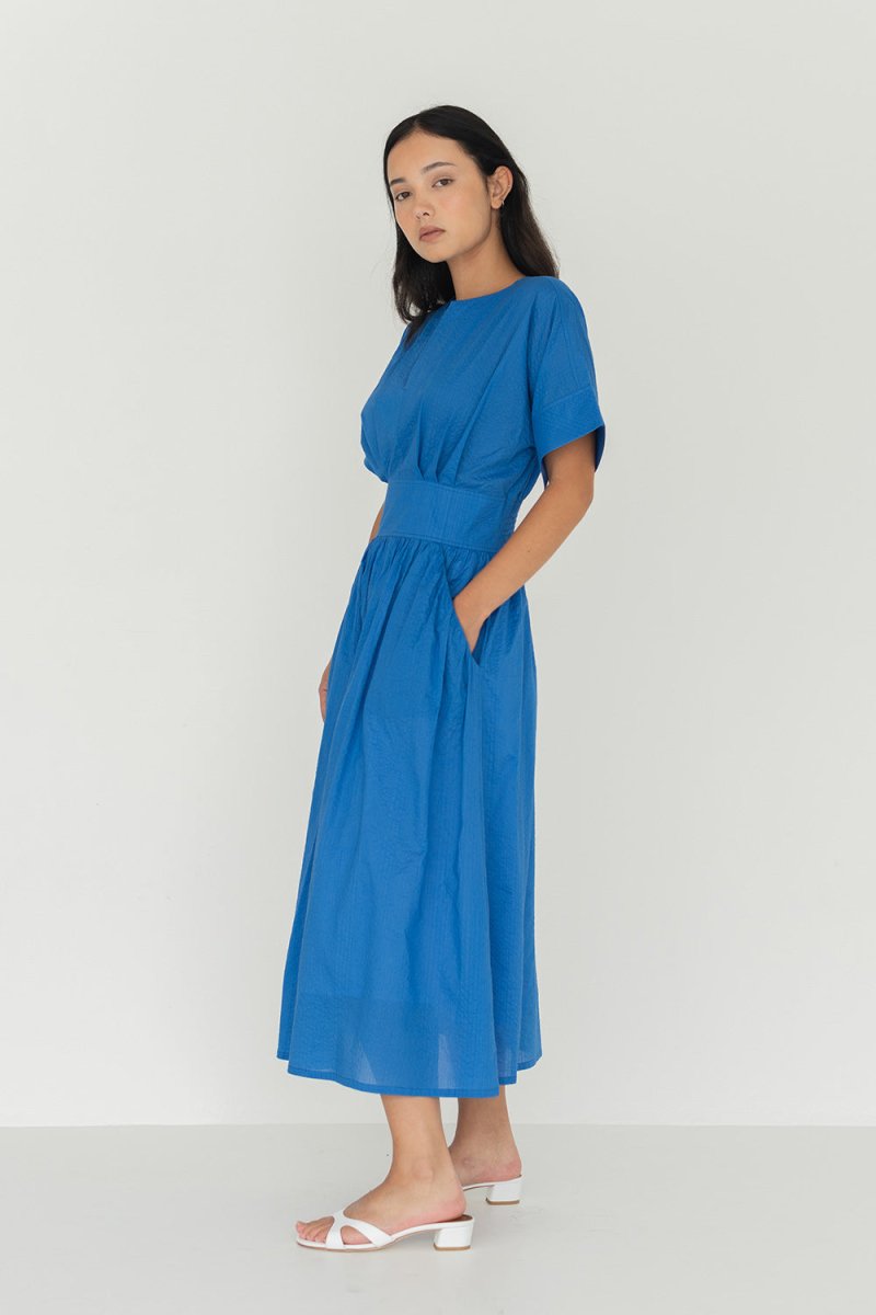 Seersucker Sleeved Maxi Dress in Electric Blue - Esse - XXS - 