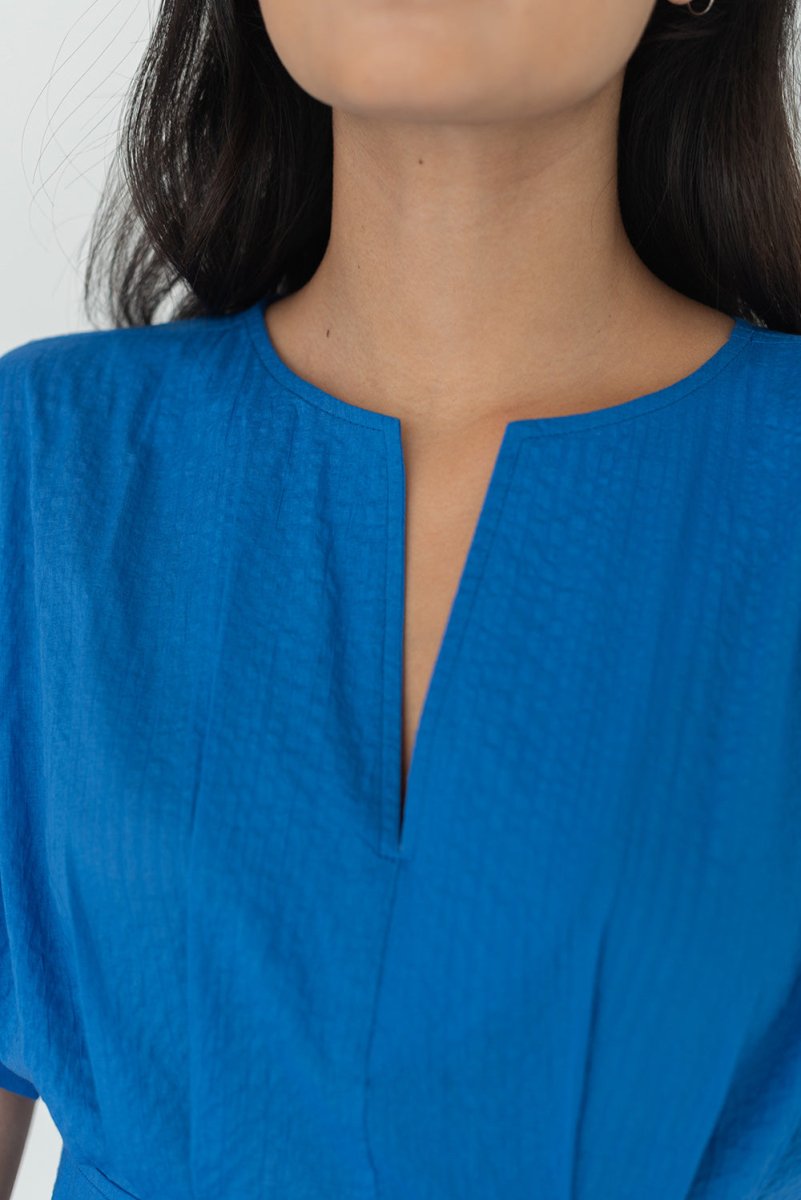 Seersucker Sleeved Maxi Dress in Electric Blue - Esse - XXS - 