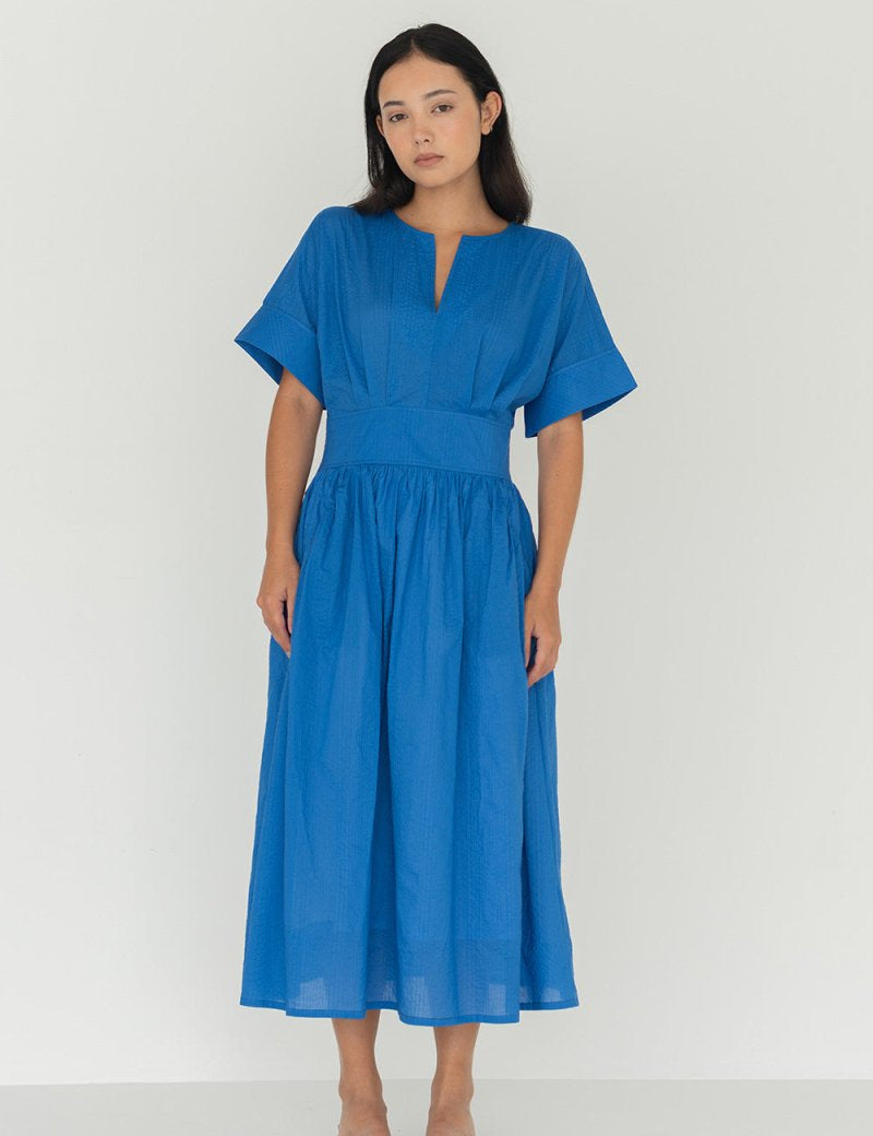 Seersucker Sleeved Maxi Dress in Electric Blue - Esse - XXS - 