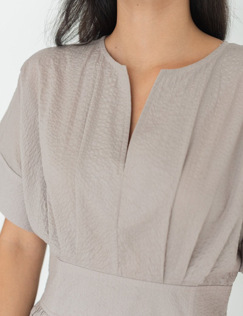 Seersucker Sleeved Maxi Dress in Warm Sand - Esse - XXS - 