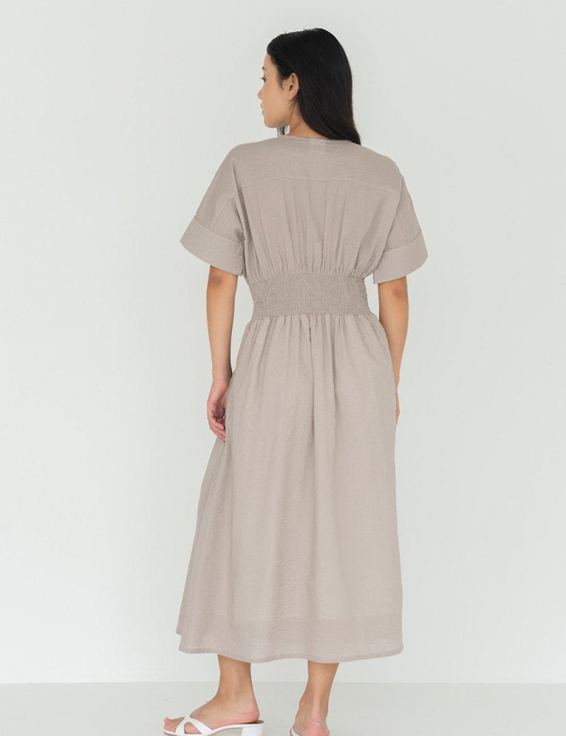 Seersucker Sleeved Maxi Dress in Warm Sand - Esse - XXS - 