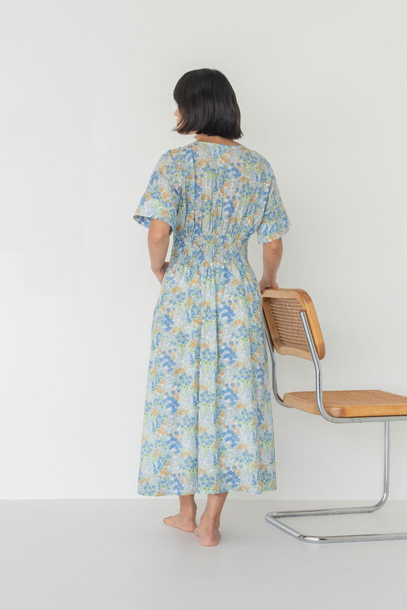 Sleeved Maxi Dress in Summer Florals - Esse - Pacific Blue - XXS - 