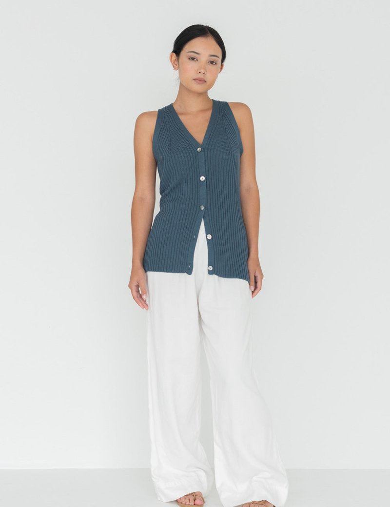 V - Neck Knit Vest in Denim Blue - Esse - XS - 