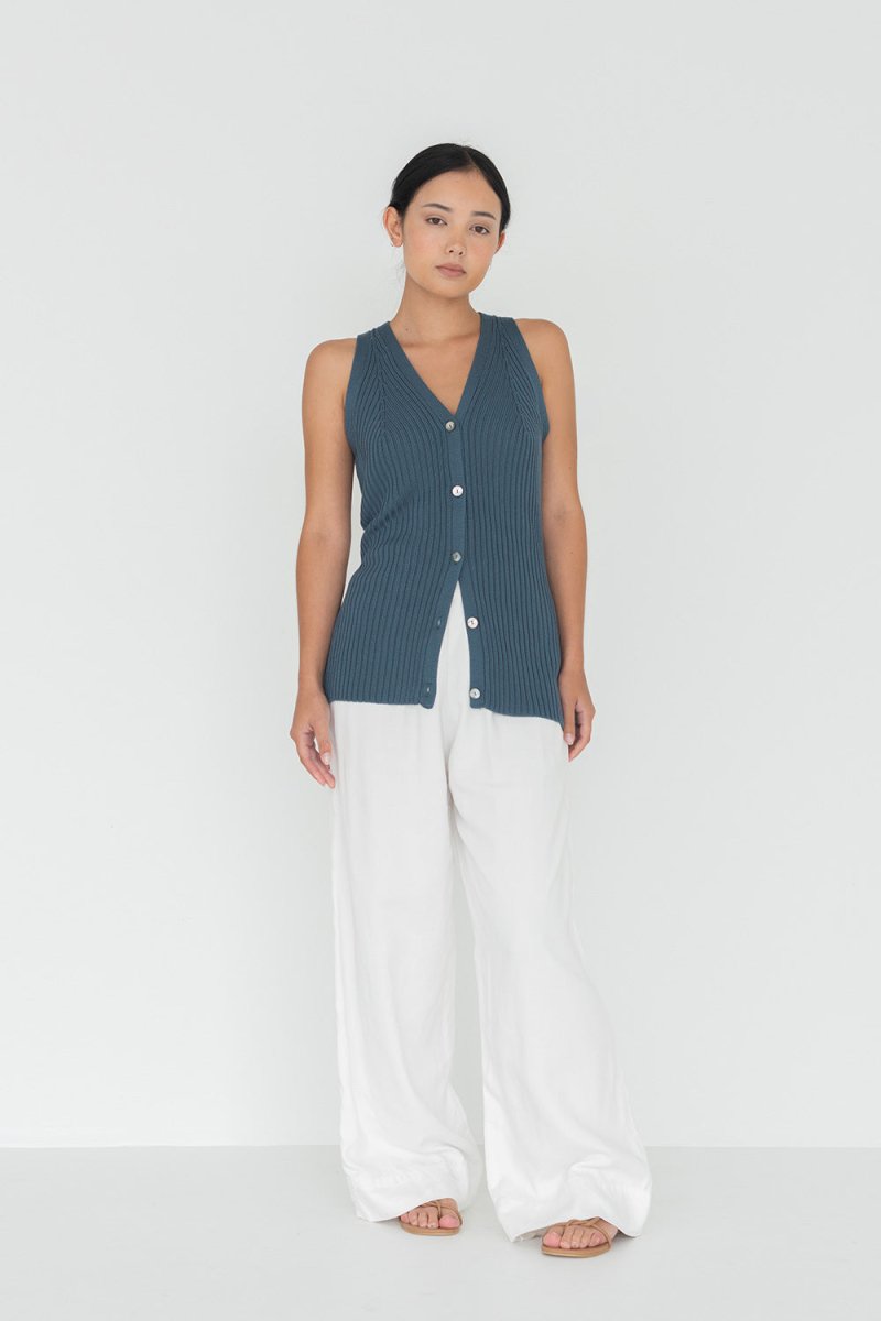 V - Neck Knit Vest in Denim Blue - Esse - XS - 