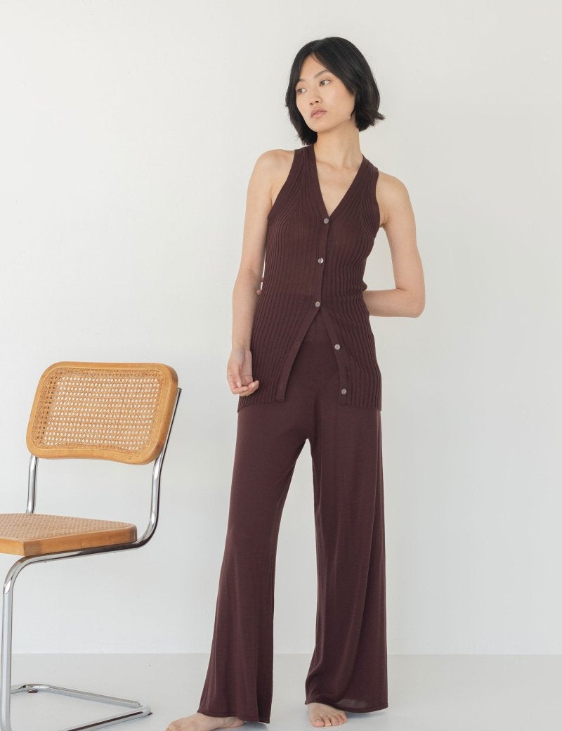 V - Neck Knit Vest in Mocha - Esse - S - 
