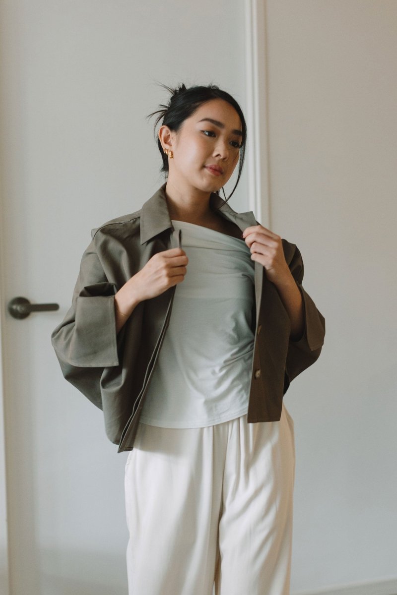 Voyage Trench Cape in Olive - Esse-XS - 