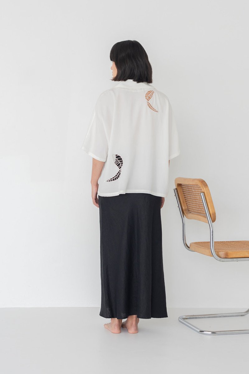 Wide Lapel Shirt with Embroidery in White - Esse - XS - White - 