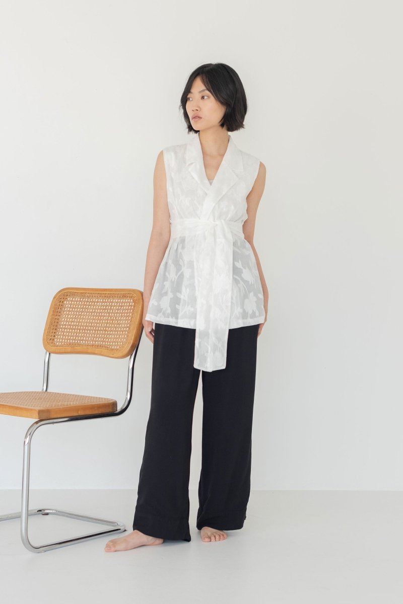 Wrap Vest in Floral Appliqué - Esse - Black - XXS - 