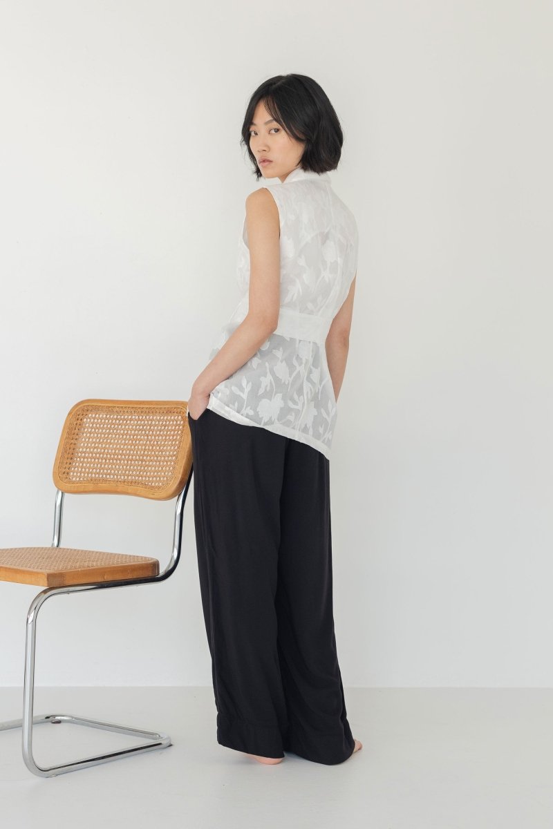 Wrap Vest in Floral Appliqué - Esse - Black - XXS - 