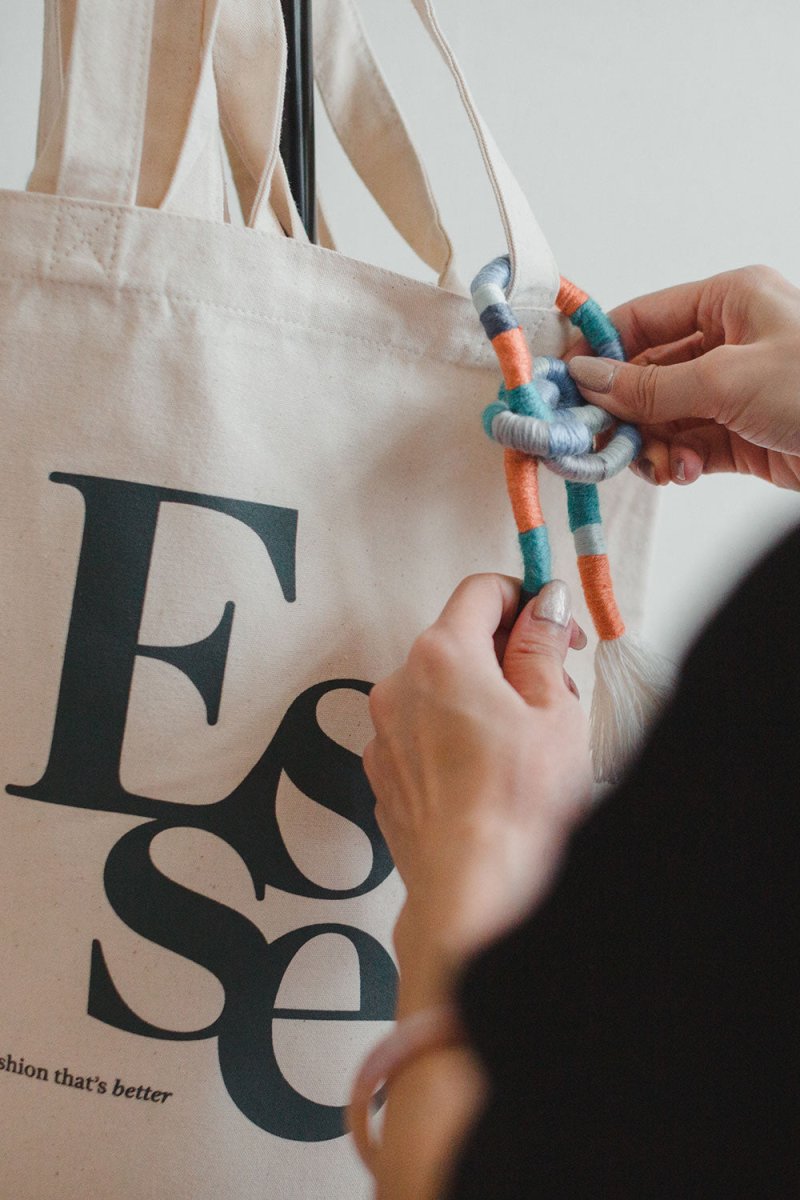 Beeyarnd for Esse Art Tote - Esse-Whirl 2--