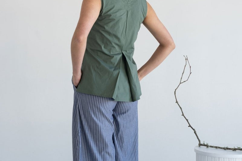 Tuxedo Sleeveless Shirt - Esse-Sage-XS-